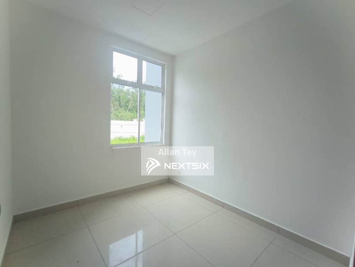 Cluster House For Sale in Gelang Patah Johor - Image 4