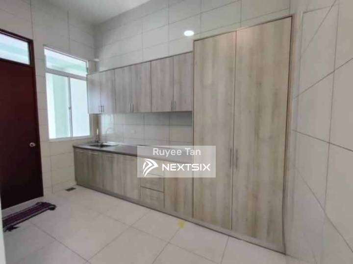 Semi-detached House For Sale in Ambang Botanic Selangor - Image 6