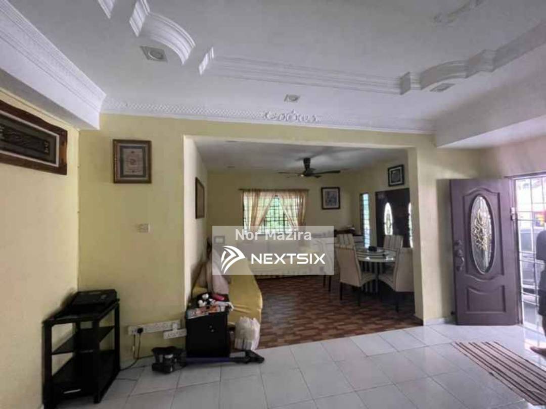 3-sty Terrace/Link House For Sale in Bayan Lepas Penang - Image 4