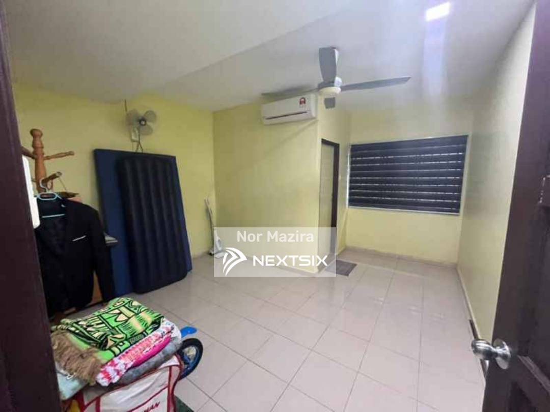 3-sty Terrace/Link House For Sale in Bayan Lepas Penang - Image 5