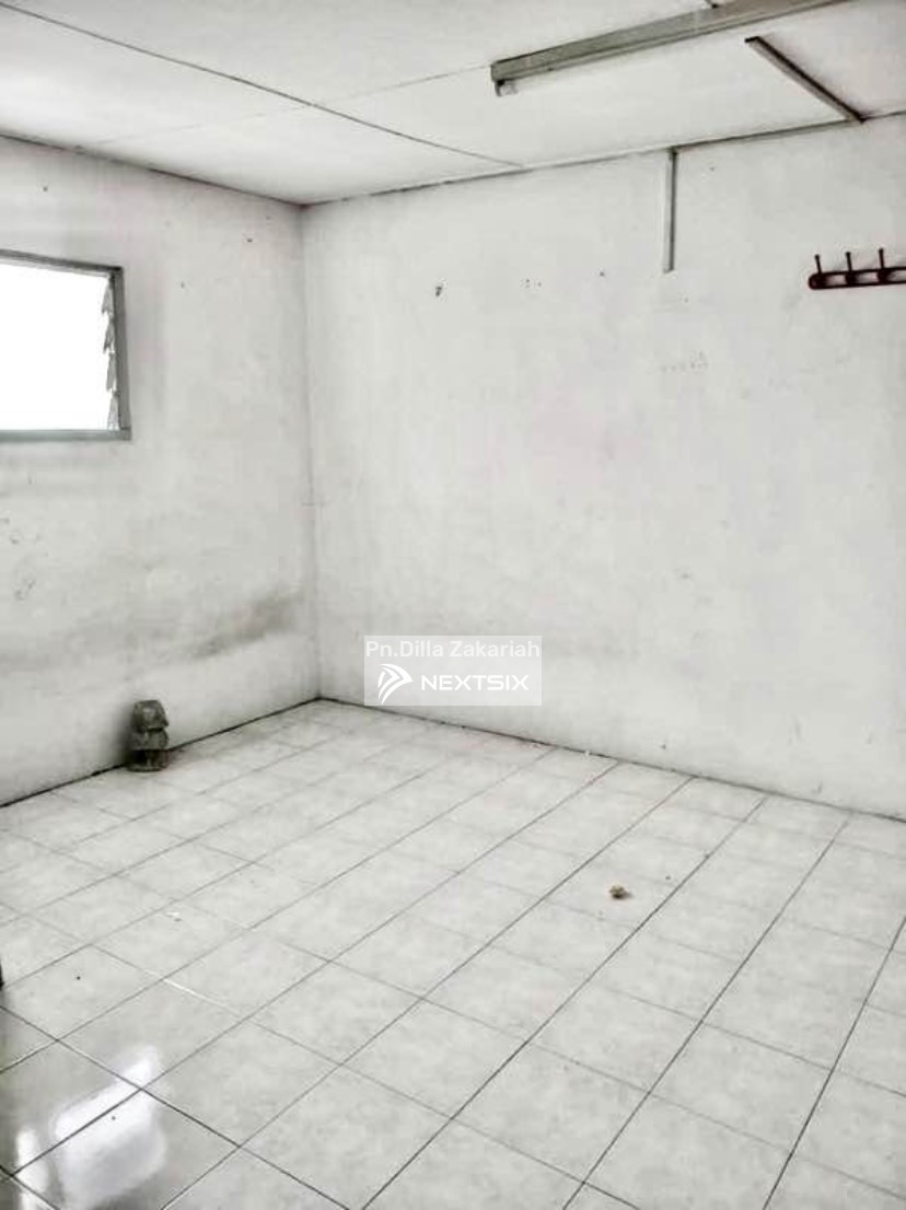 1.5-sty Terrace/Link House For Sale in Chemor Perak - Image 6