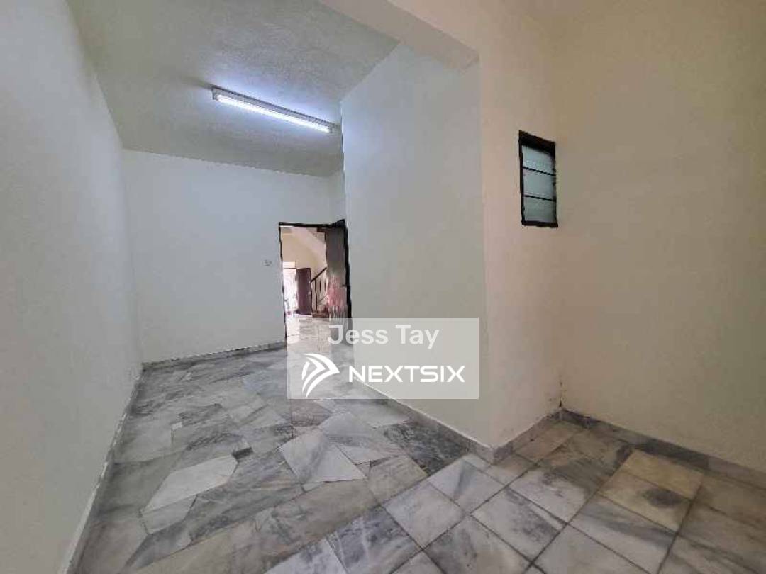 2-sty Terrace/Link House For Sale in Seri Kembangan Selangor - Image 12