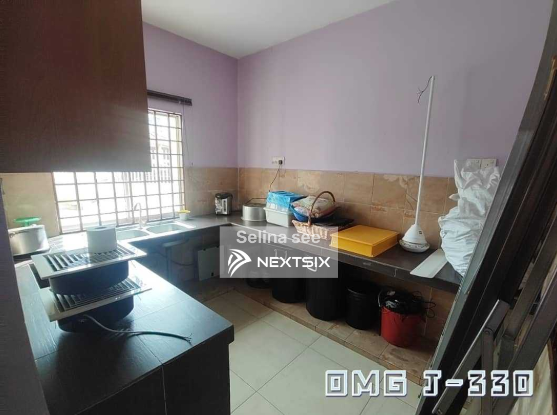 2-sty Terrace/Link House For Sale in Klang Selangor - Image 5