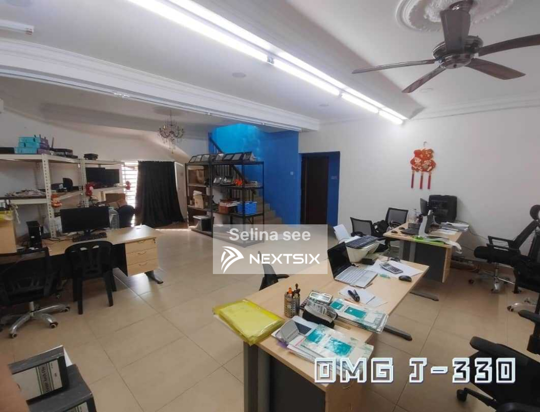 2-sty Terrace/Link House For Sale in Klang Selangor - Image 6