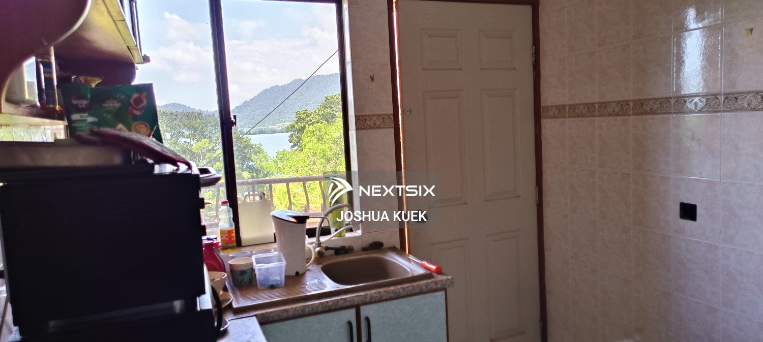 Apartment For Sale in Lumut Perak - Image 5