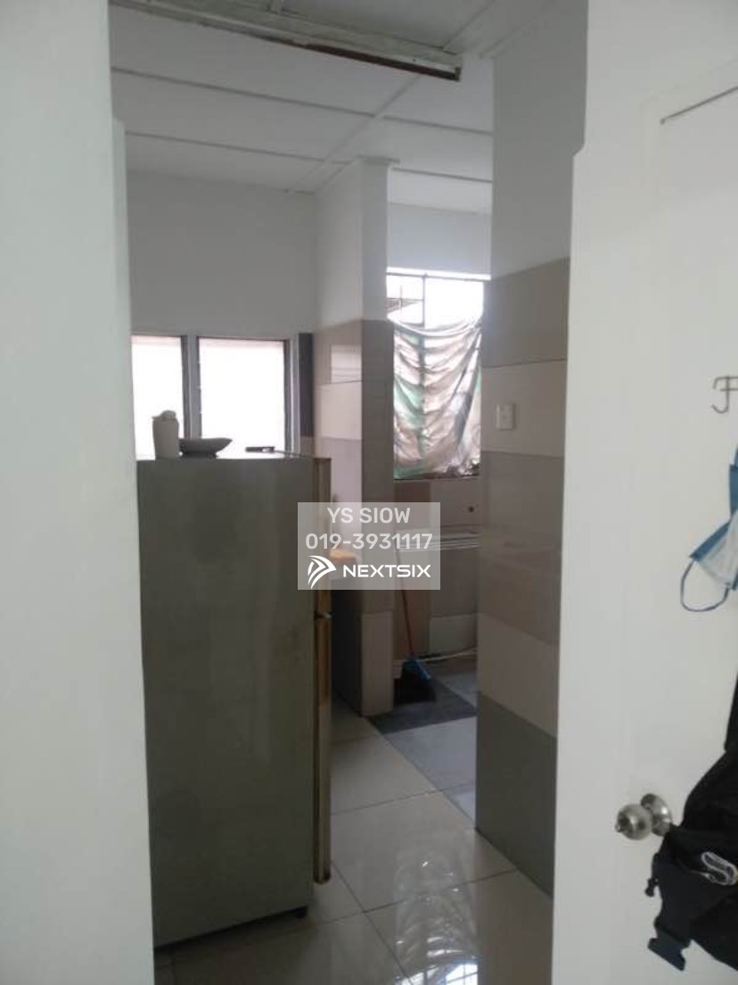 Flat For Rent in Seri Kembangan Selangor - Image 7