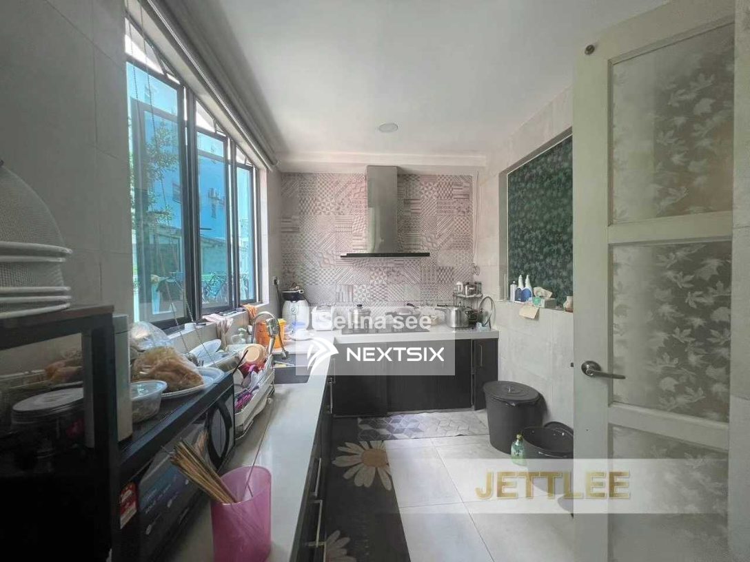 3-sty Terrace/Link House For Sale in Ambang Botanic Selangor - Image 3