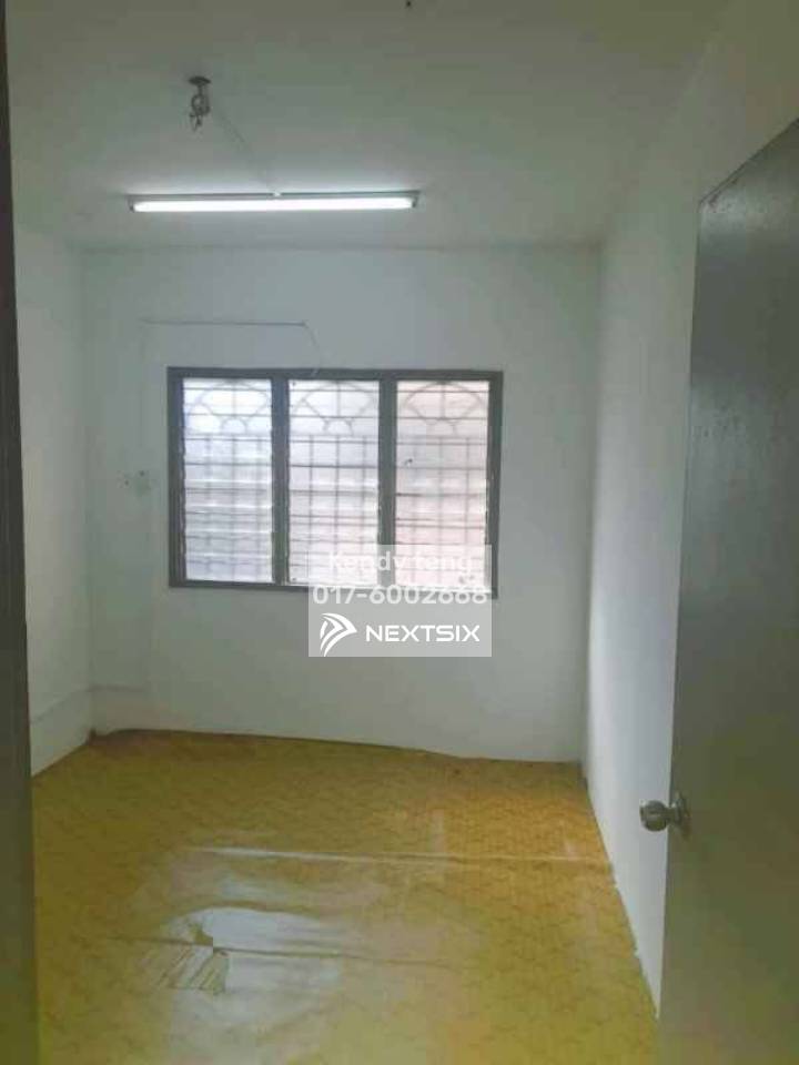 Flat For Sale in Petaling Jaya Selangor