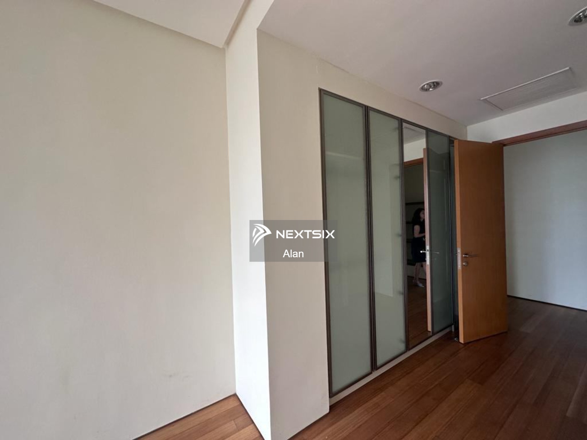 Serviced Residence For Sale in KL City Wilayah Persekutuan Kuala Lumpur - Image 8