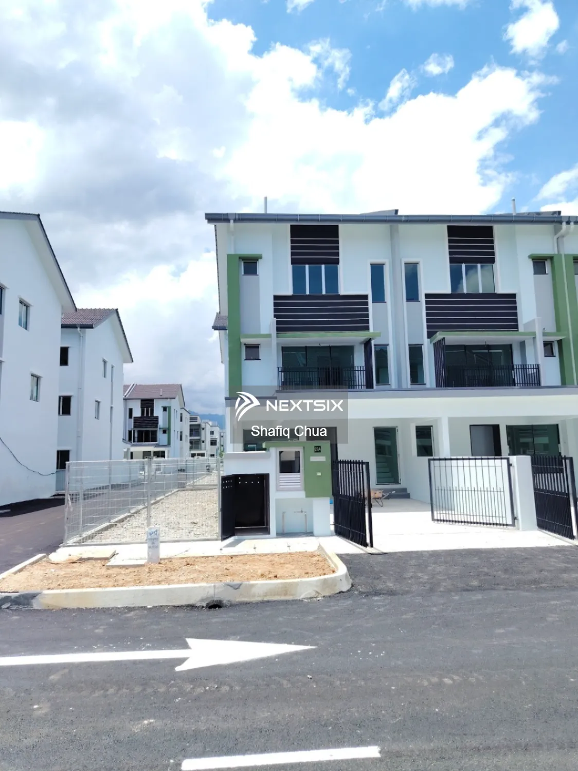 3-sty Superlink House For Sale in Serendah Selangor - Image 12