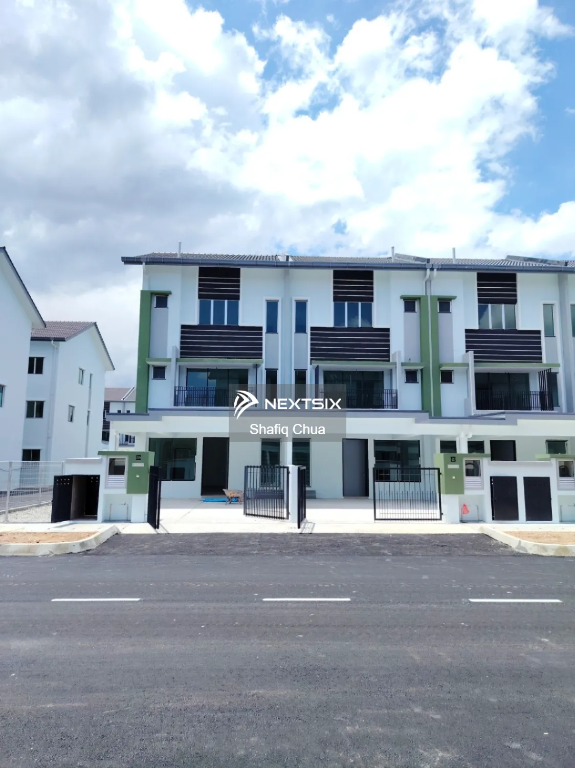3-sty Superlink House For Sale in Serendah Selangor - Image 5