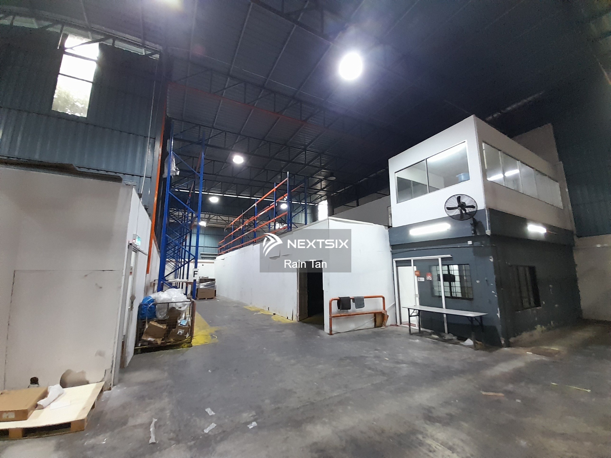 Warehouse For Rent in Salak Selatan Kuala Lumpur