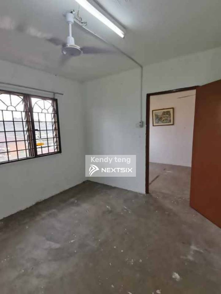 Apartment For Sale in Petaling Jaya Selangor - Image 6