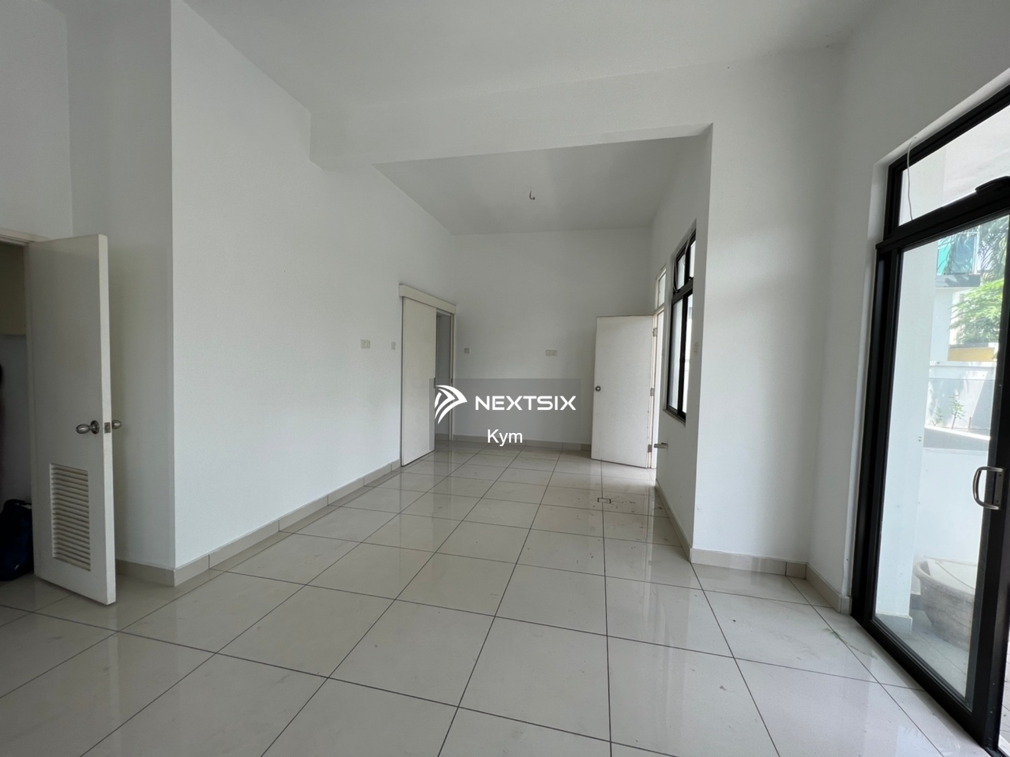 Semi-detached House For Sale in Tebrau Johor - Image 5