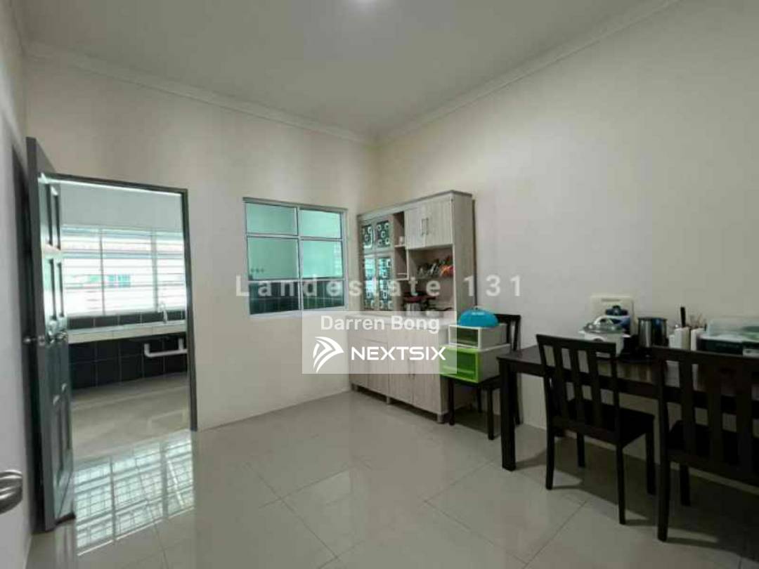 2-sty Terrace/Link House For Rent in Kota Samarahan Sarawak - Image 7