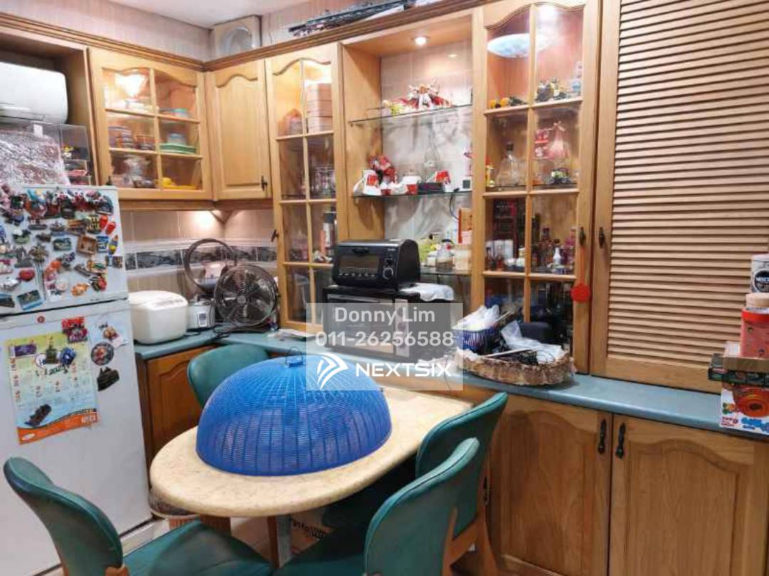 Semi-detached House For Sale in Kuching Sarawak - Image 11