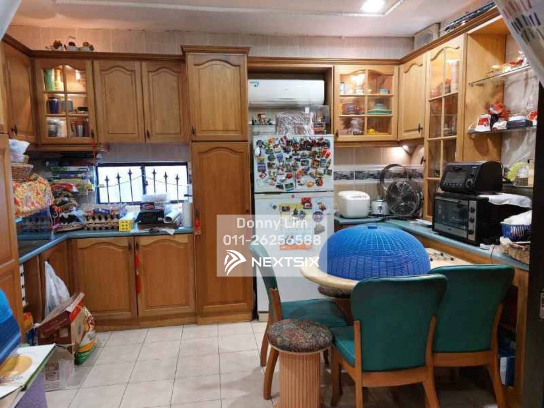 Semi-detached House For Sale in Kuching Sarawak - Image 5