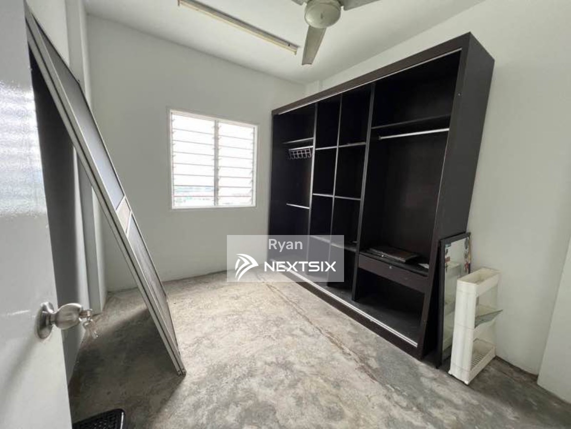 Flat For Sale in Johor Bahru Johor - Image 7