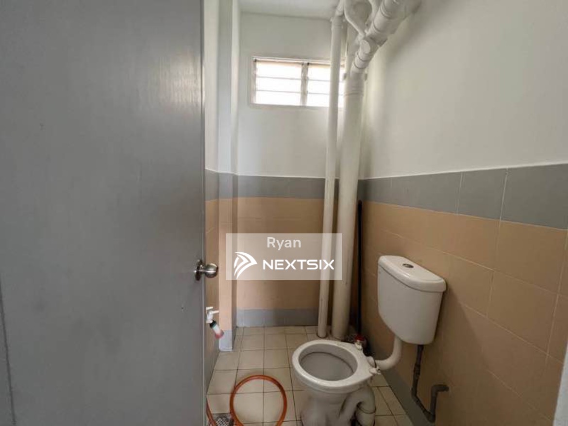 Flat For Sale in Johor Bahru Johor - Image 8