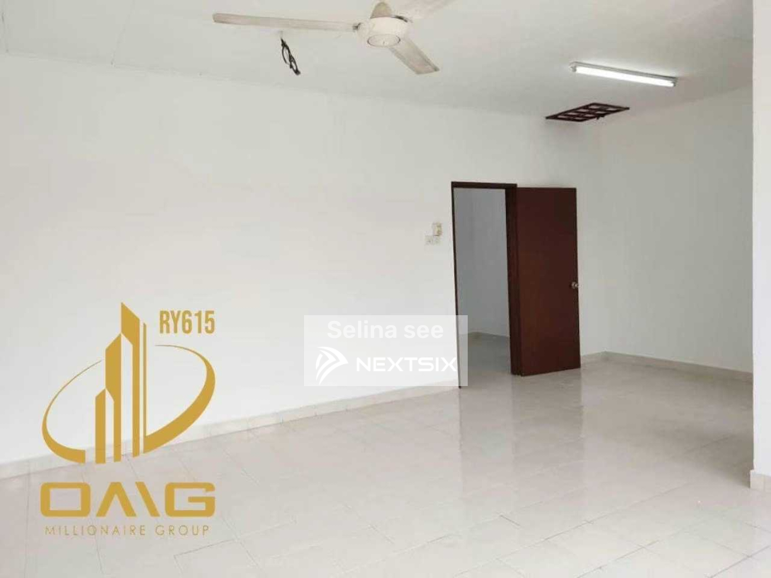 2-sty Terrace/Link House For Sale in Bandar Botanic Selangor