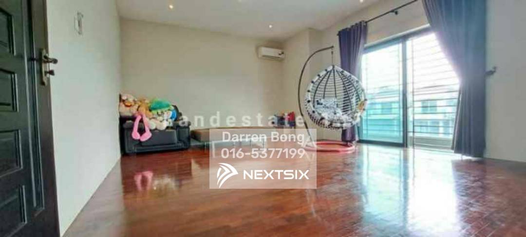 2.5-sty Terrace/Link House For Sale in Kuching Sarawak - Image 8
