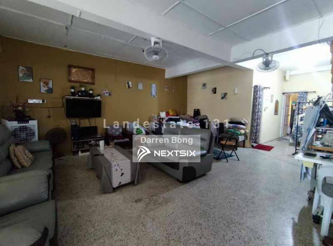 2-sty Terrace/Link House For Sale in Kuching Sarawak - Image 2