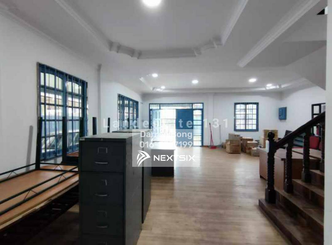 Semi-detached House For Sale in Kuching Sarawak - Image 6