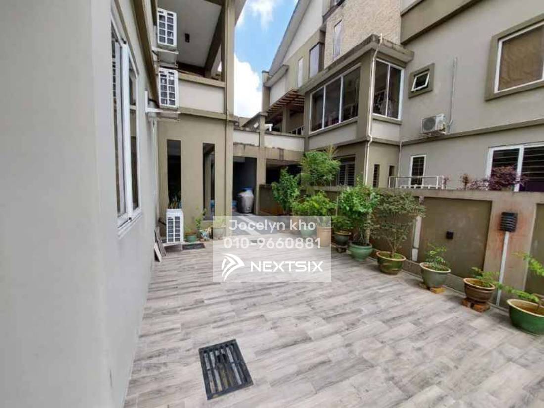 Bungalow For Sale in Kuching Sarawak - Image 5