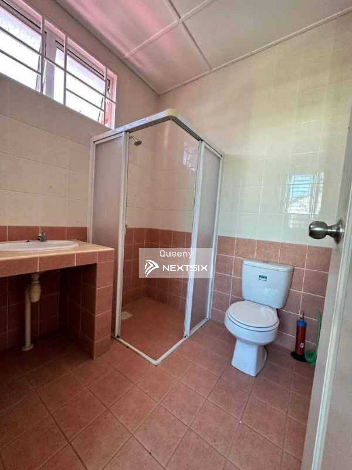 Semi-detached House For Sale in Kuching Sarawak - Image 5