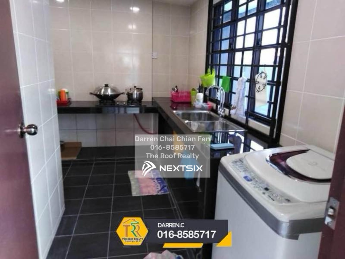 Semi-detached House For Sale in Kuching Sarawak - Image 7