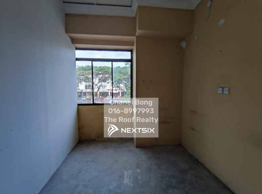 1st Floor Commercial Shoplot