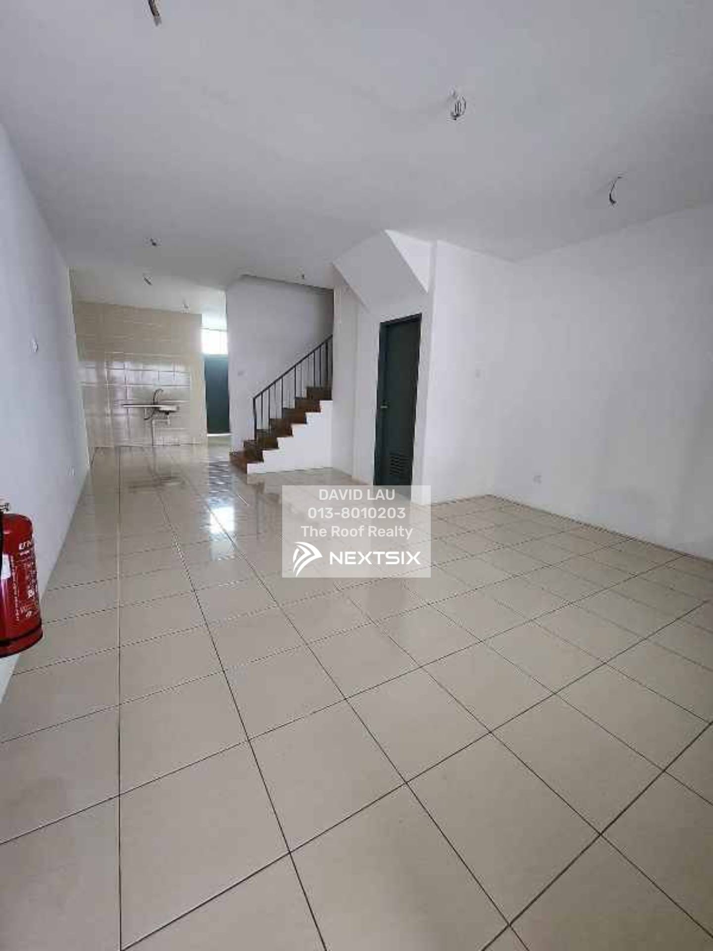 1.5-sty Terrace/Link House For Sale in Kuching Sarawak - Image 2