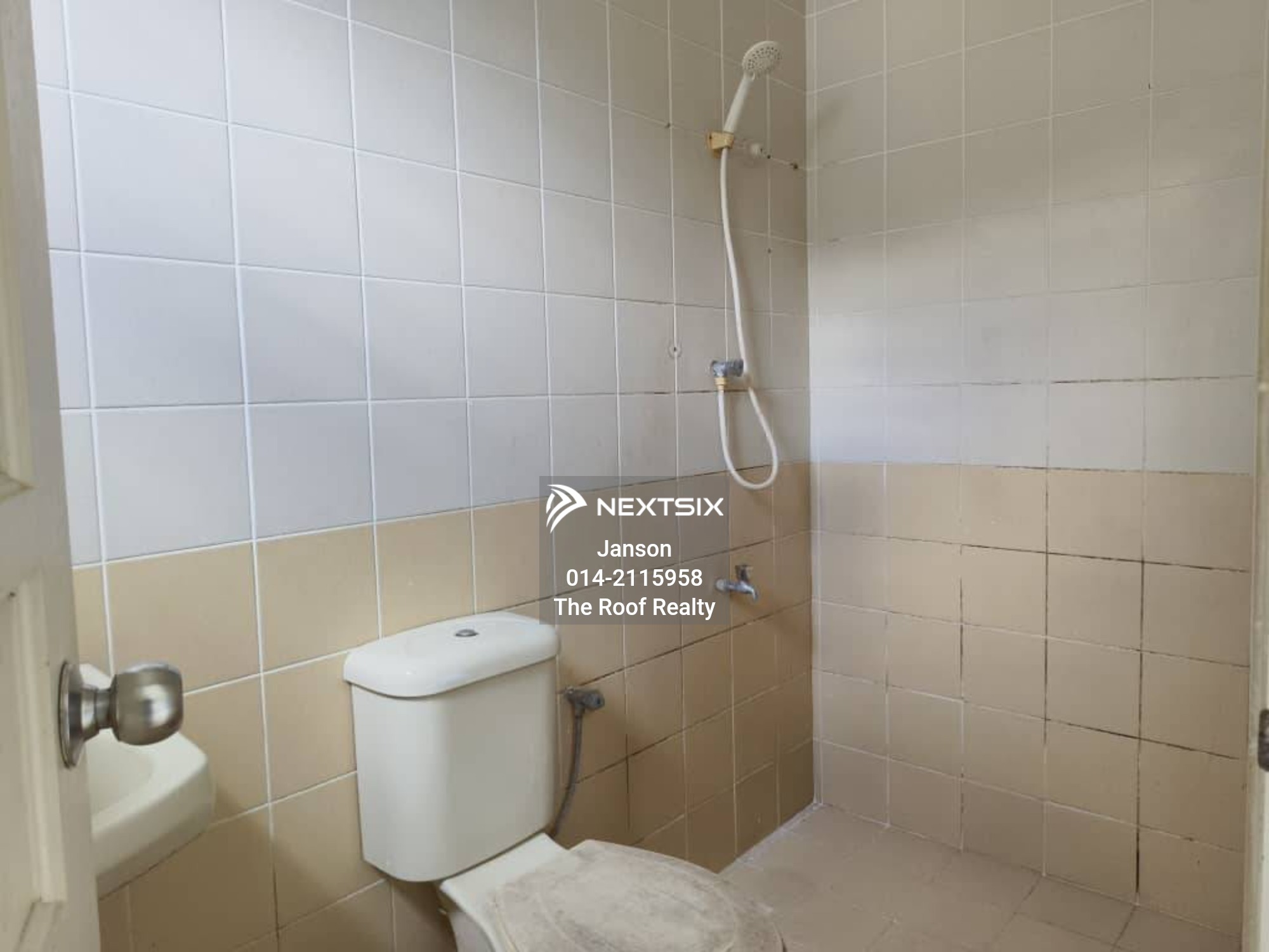 Semi-detached House For Sale in Kuching Sarawak - Image 9