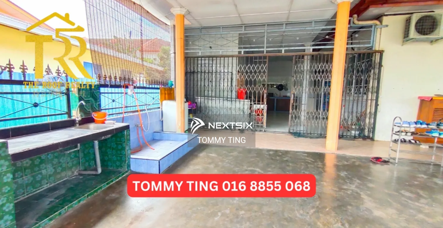 Semi-detached House For Sale in Kuching Sarawak - Image 7