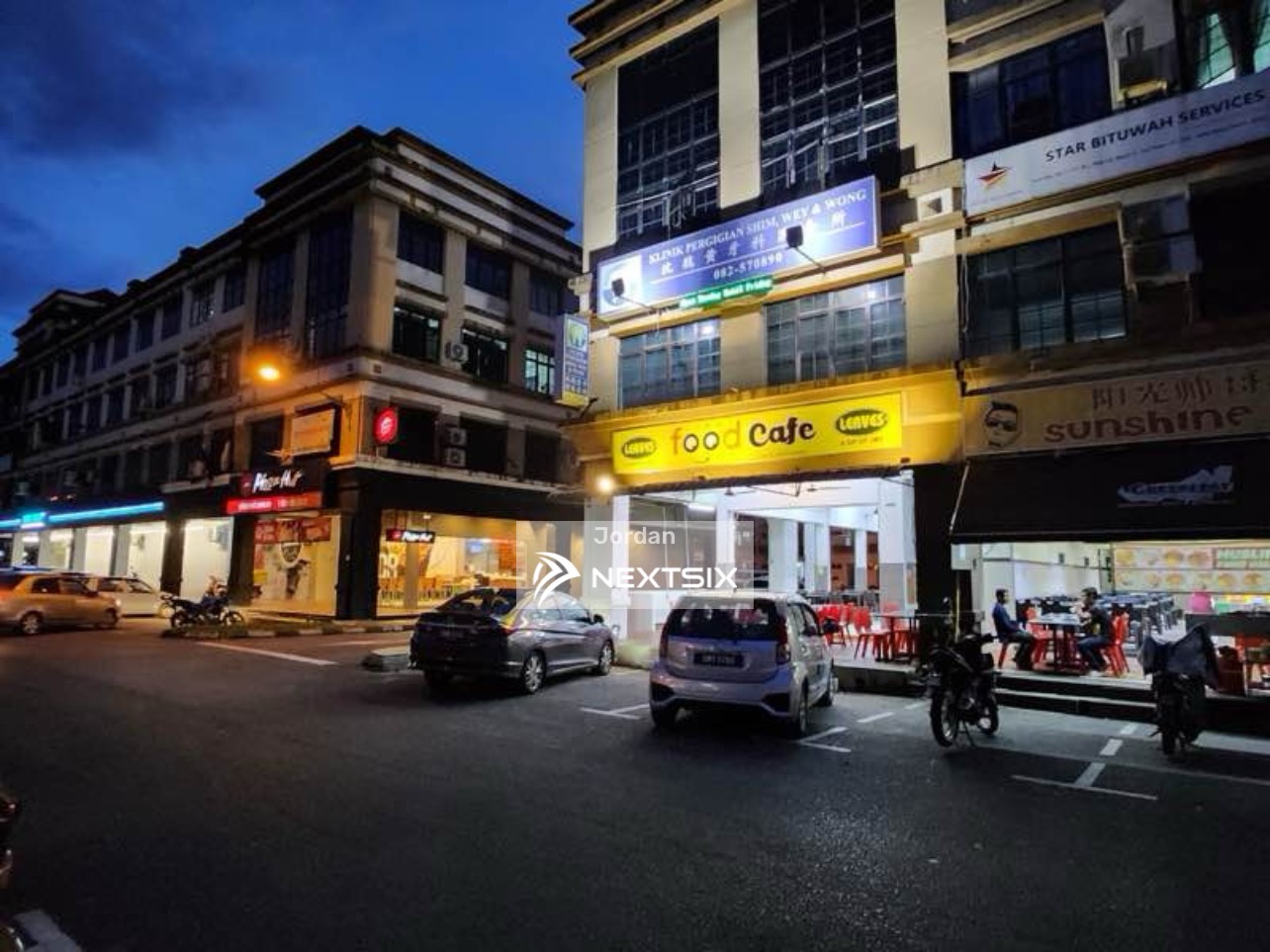 Shop For Rent in Kuching Sarawak - Image 4