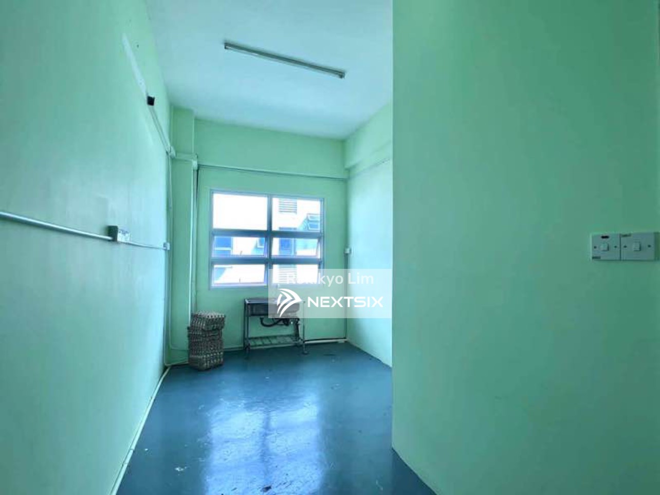 Shop For Rent in Kuching Sarawak - Image 5