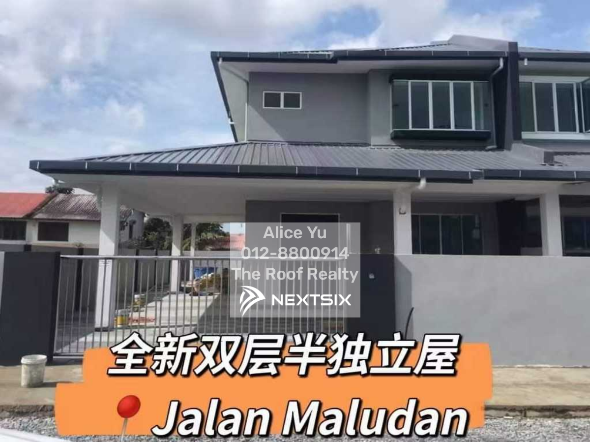 Semi-detached House For Sale in Sibu Sarawak