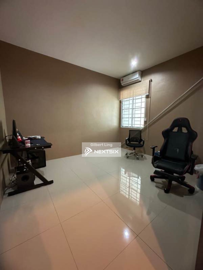 2-sty Terrace/Link House For Sale in Kuching Sarawak - Image 8