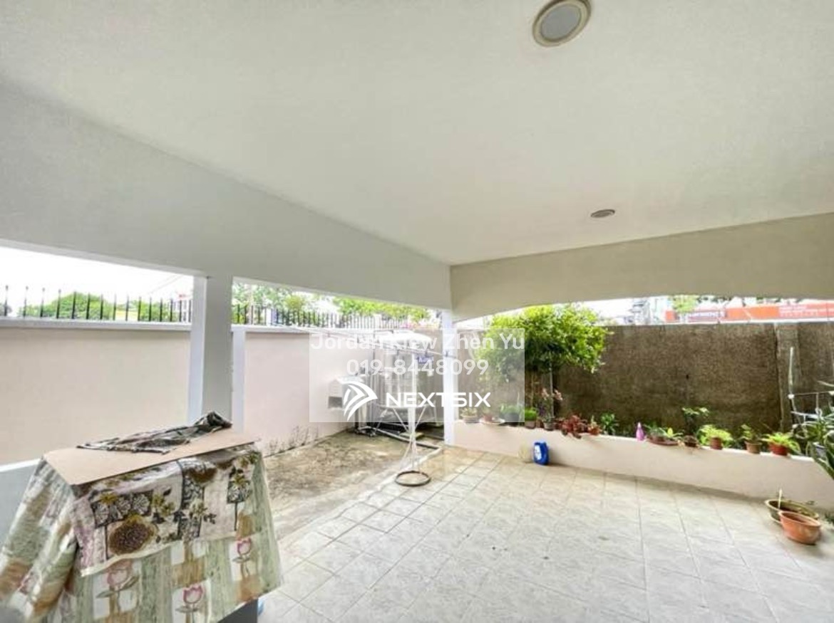 Semi-detached House For Sale in Kuching Sarawak - Image 5