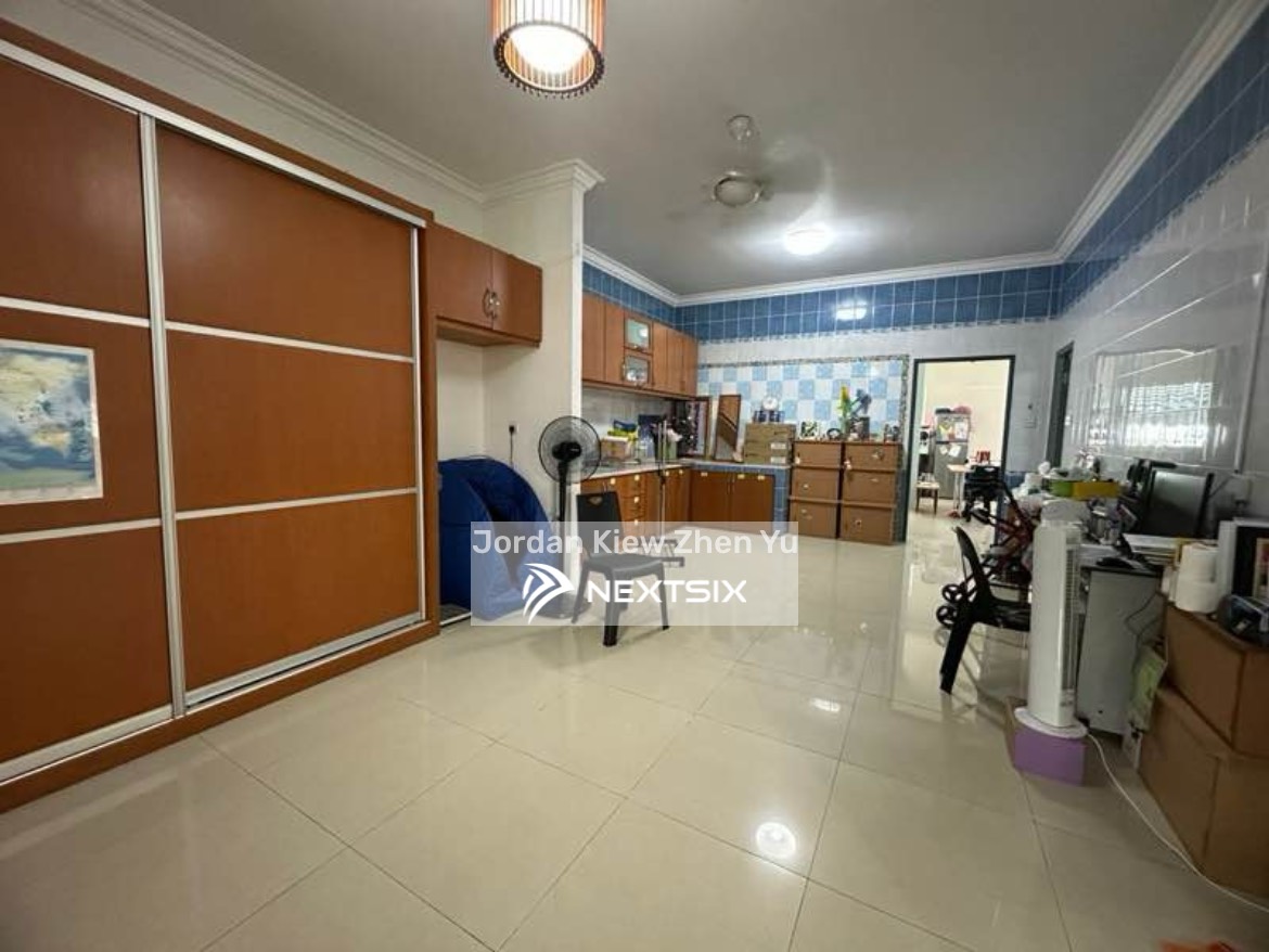 Shop For Sale in Kuching Sarawak - Image 10