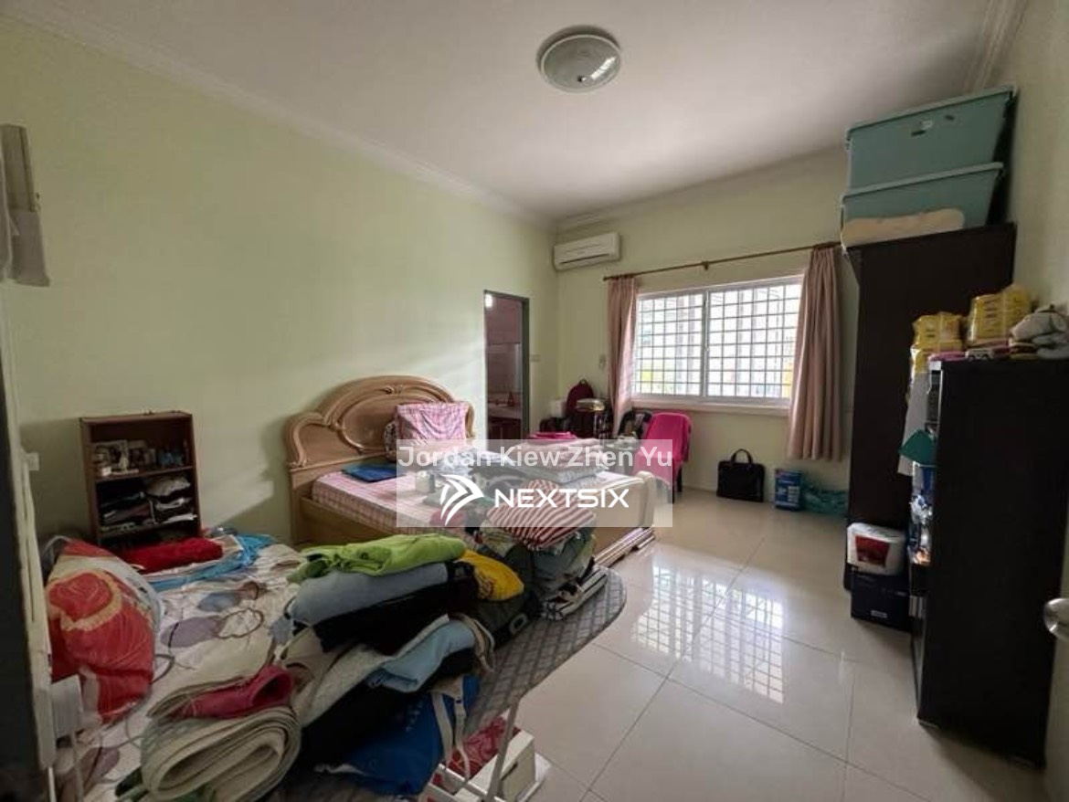 Shop For Sale in Kuching Sarawak - Image 8