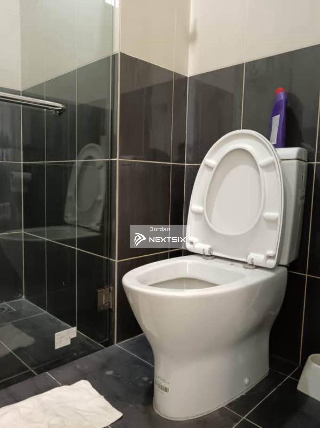 Condominium For Rent in Kuching Sarawak - Image 6