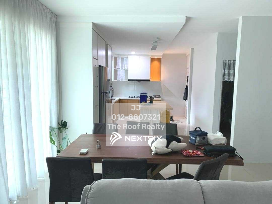 Semi-detached House For Rent in Kuching Sarawak - Image 9
