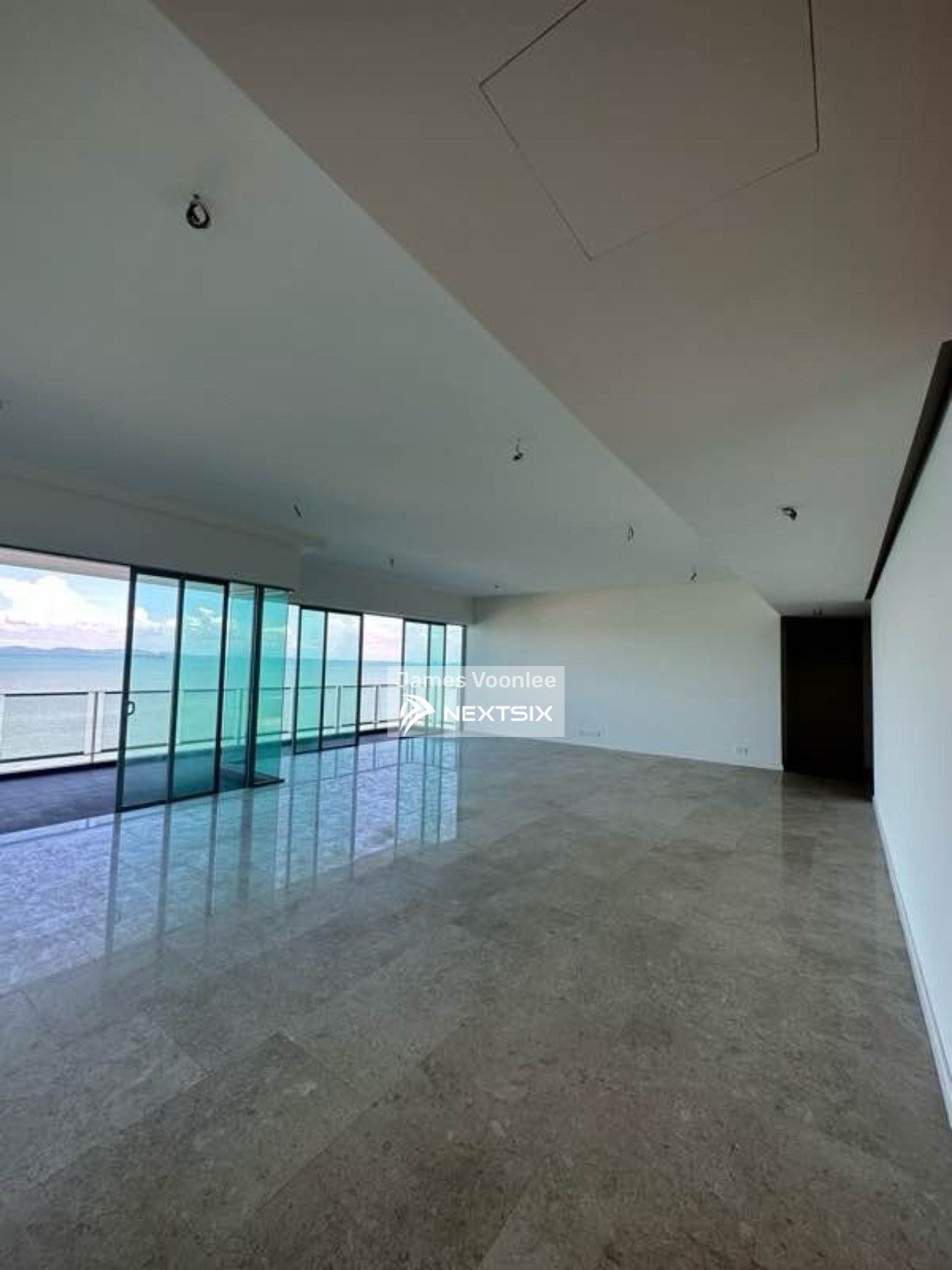 Condominium For Sale in Tanjung Bungah Penang