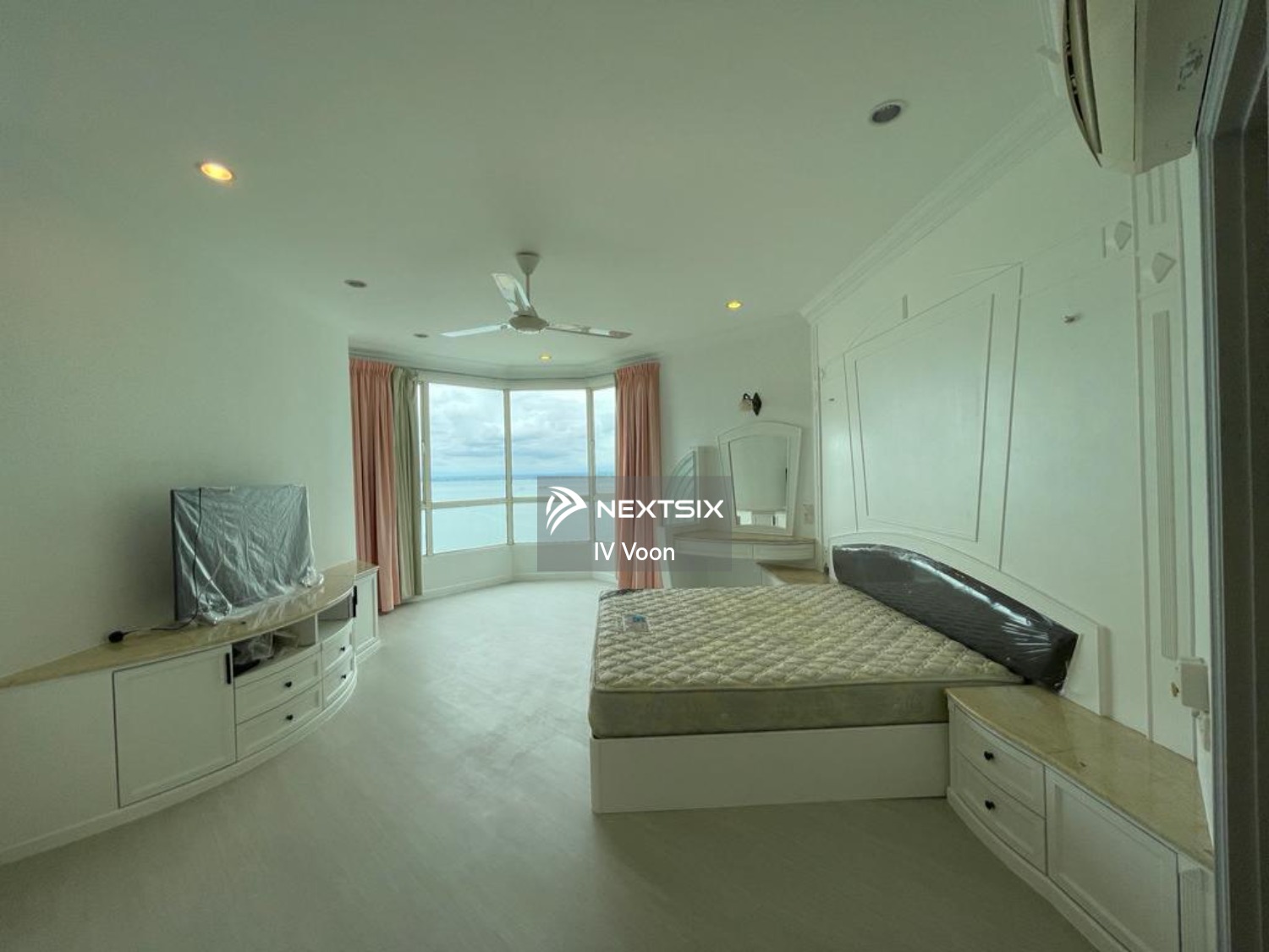 Condominium For Sale in Georgetown Penang - Image 6