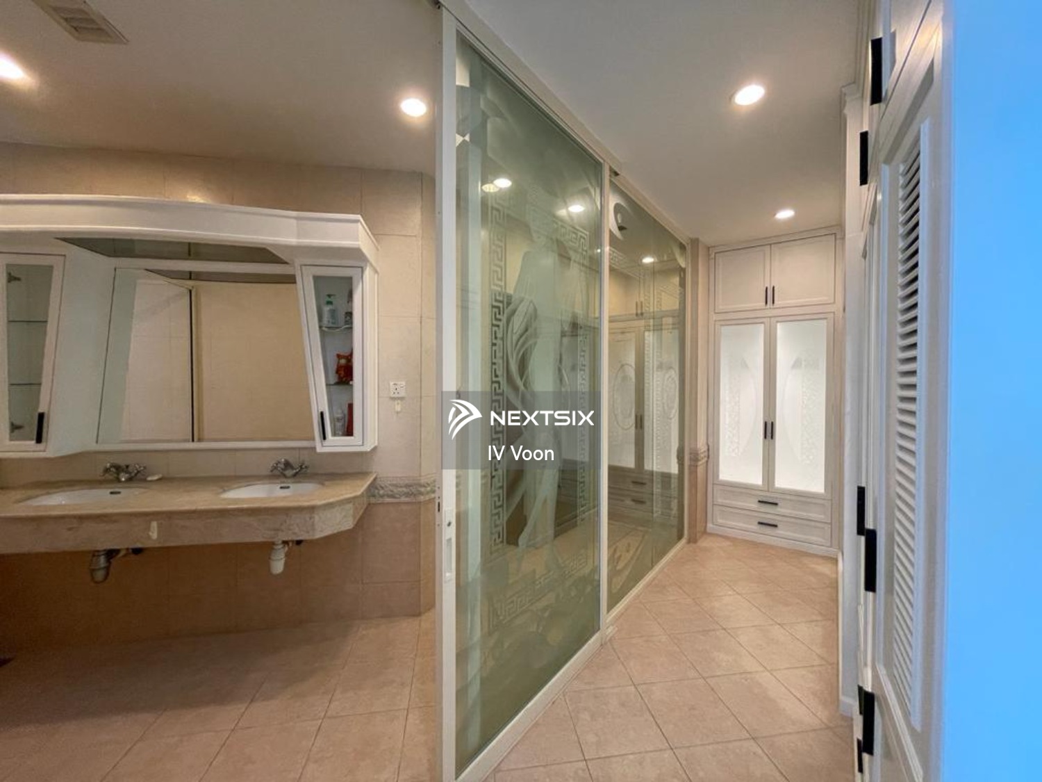 Condominium For Sale in Georgetown Penang - Image 8