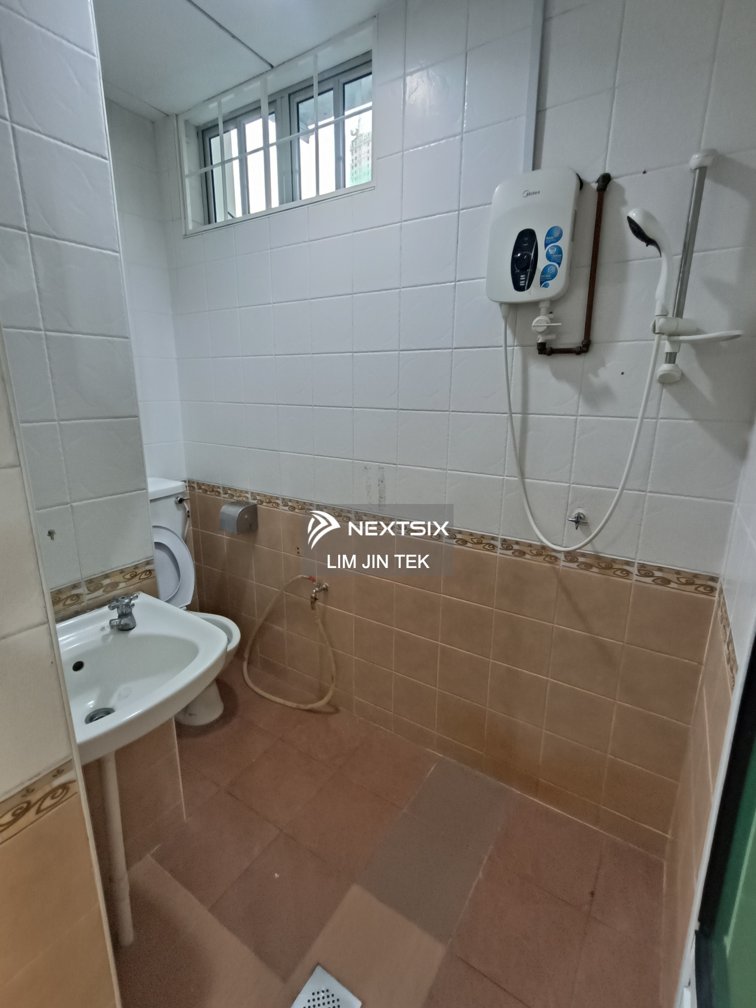 2-sty Terrace/Link House For Rent in Batu Uban Penang - Image 2