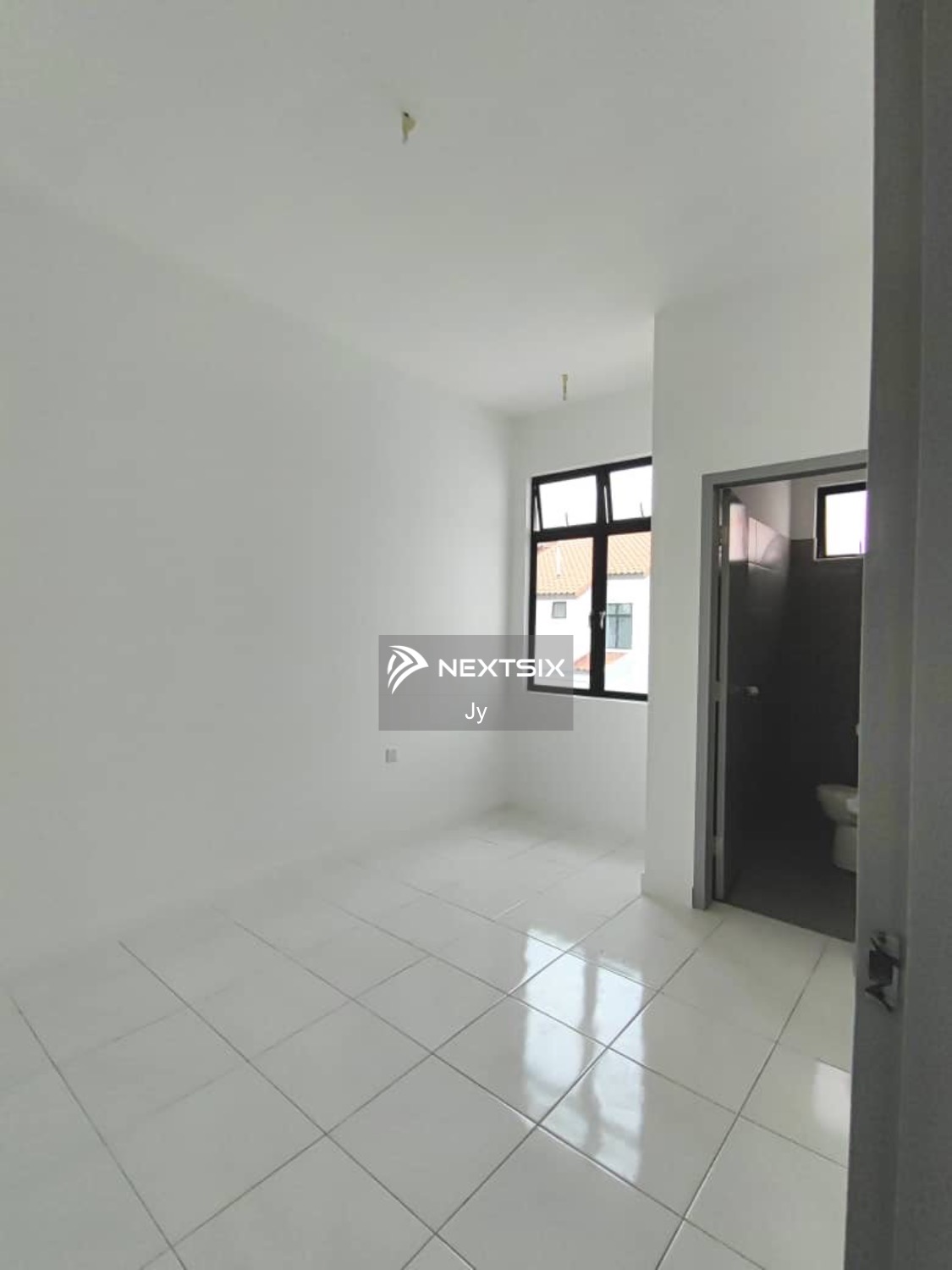 2-sty Terrace/Link House For Sale in Johor Bahru Johor - Image 9