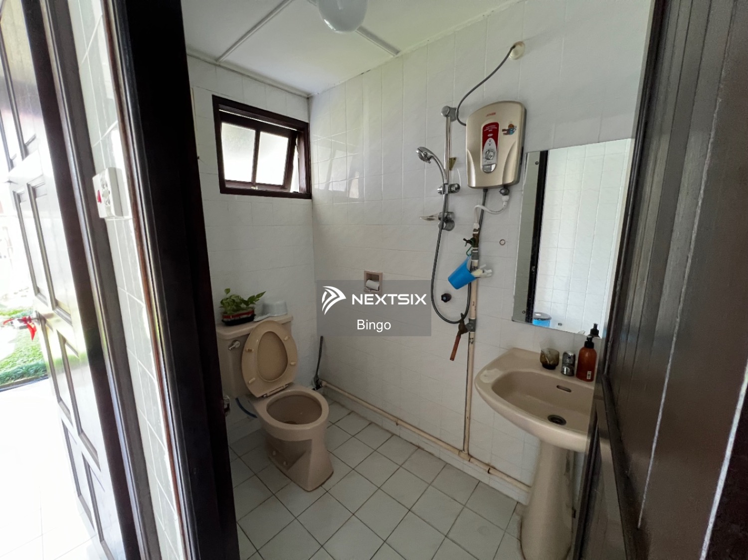 Semi-detached House For Sale in Kuching Sarawak - Image 11
