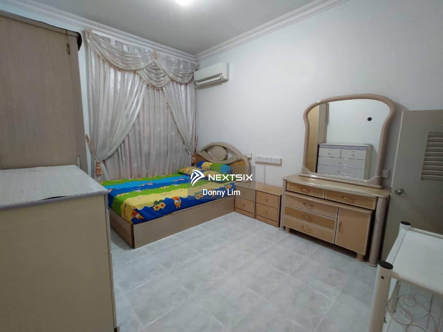 Semi-detached House For Sale in Kuching Sarawak - Image 11